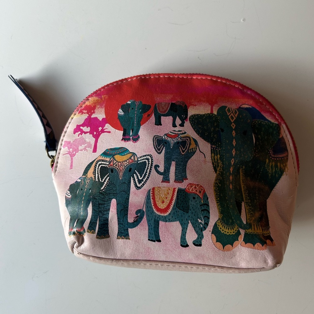 Disaster Designs Elephant Small Storage Pouch: Make-Up/Travel/Personal Item